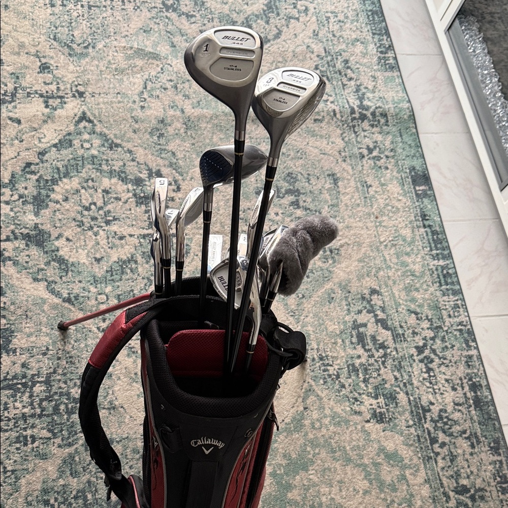 Callaway Golf Club Set with Red and Black Accents